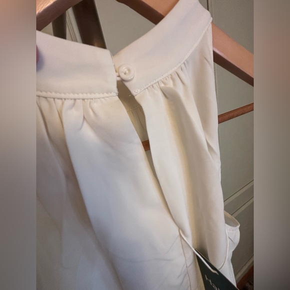 Halara Small Elegant White Sleeveless Blouse with Keyhole Back Halter NWT - Picture 4 of 4